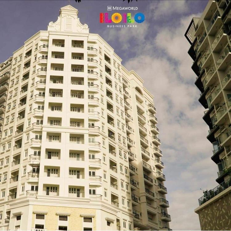 2 Bedroom Corner Executive Suite At Lafayette Park Square Megaworld Blvd Unit 5H Iloilo City Exterior foto
